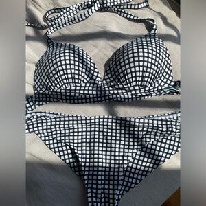 NWOT Roxy black and white gingham bathing suit
